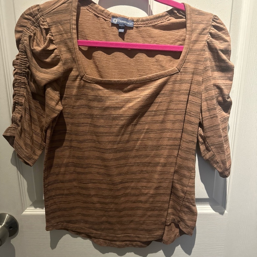 Democracy Top Womens Small Brown, Striped Ruched Elbow Sleeve 3/4